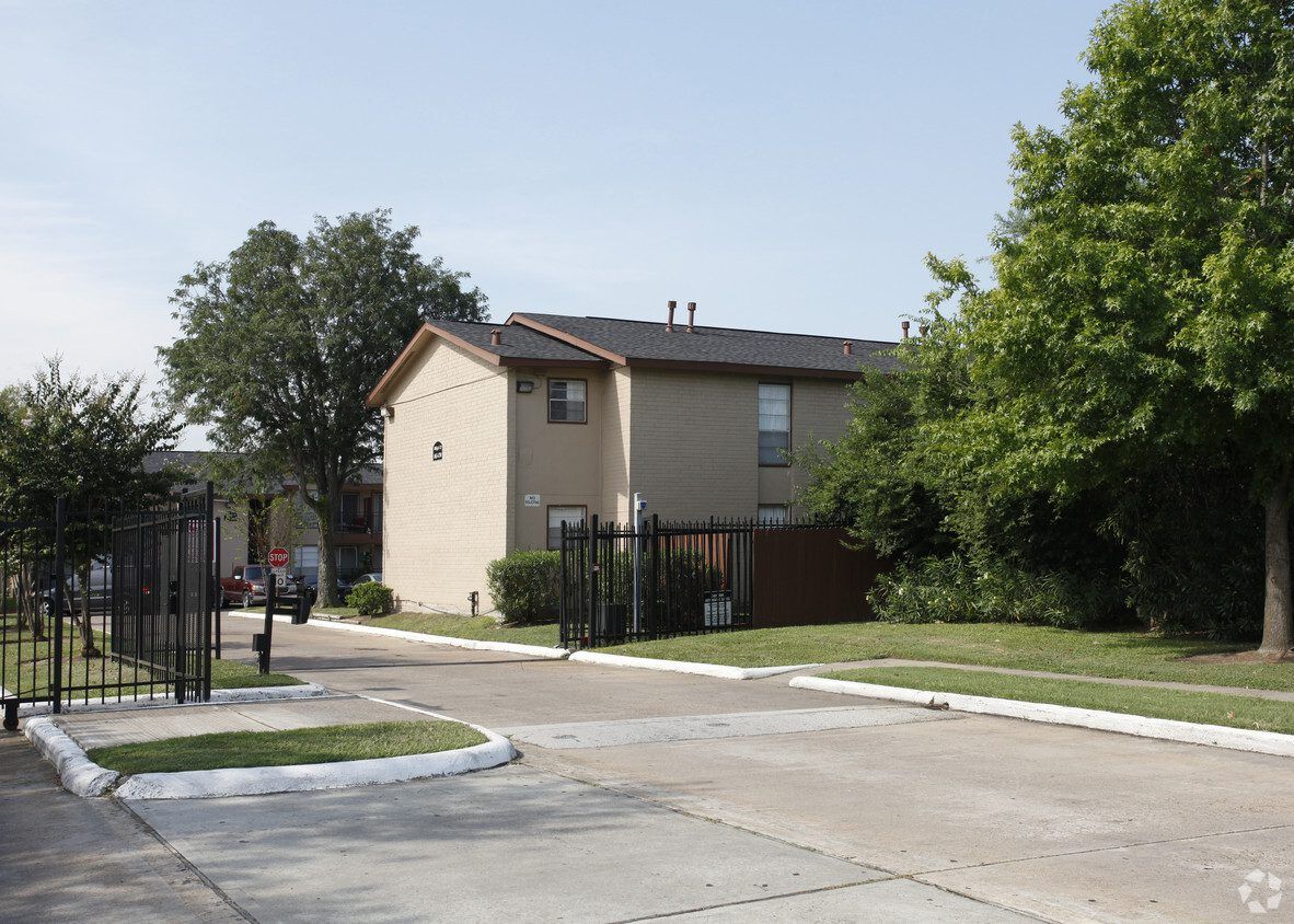 Pasadena Twins, Pasadena, TX